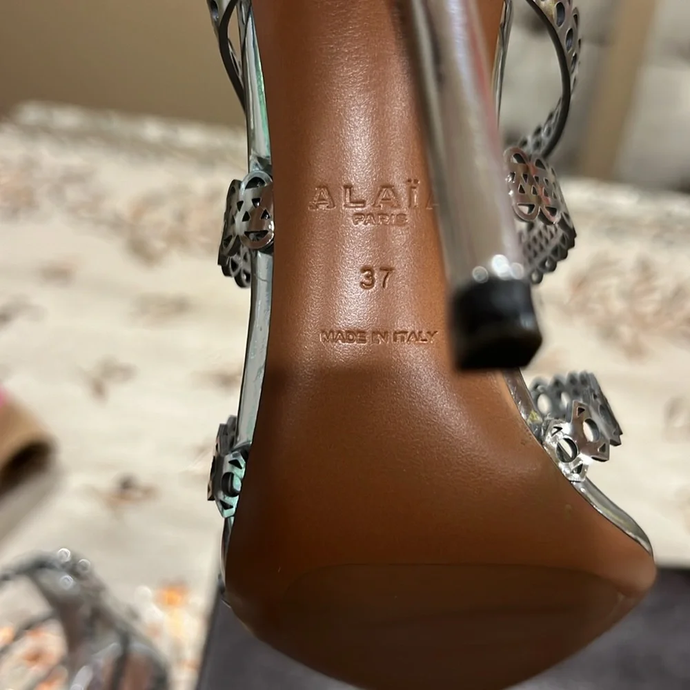 Alaia Leather Cage Shoes - Picture 12 of 12